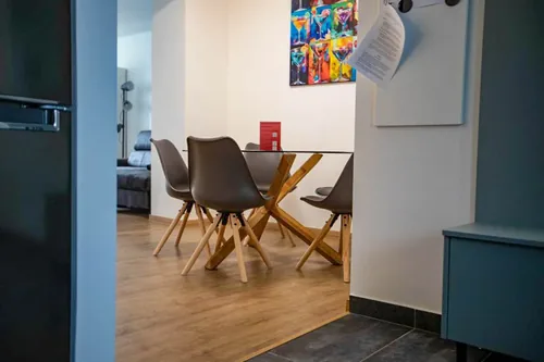 Apartman belső tere étkezővel